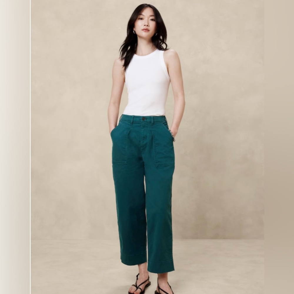 NWT Banana Republic Factory chino barrel pant, size 12, deep sea teal